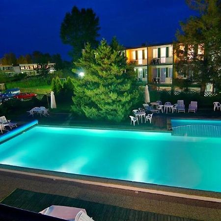 Egm-Lazy Hotel Exterior foto